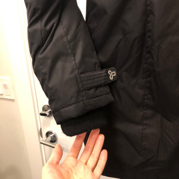 Aritzia TNA Avoriaz Parka - Picture 9 of 9